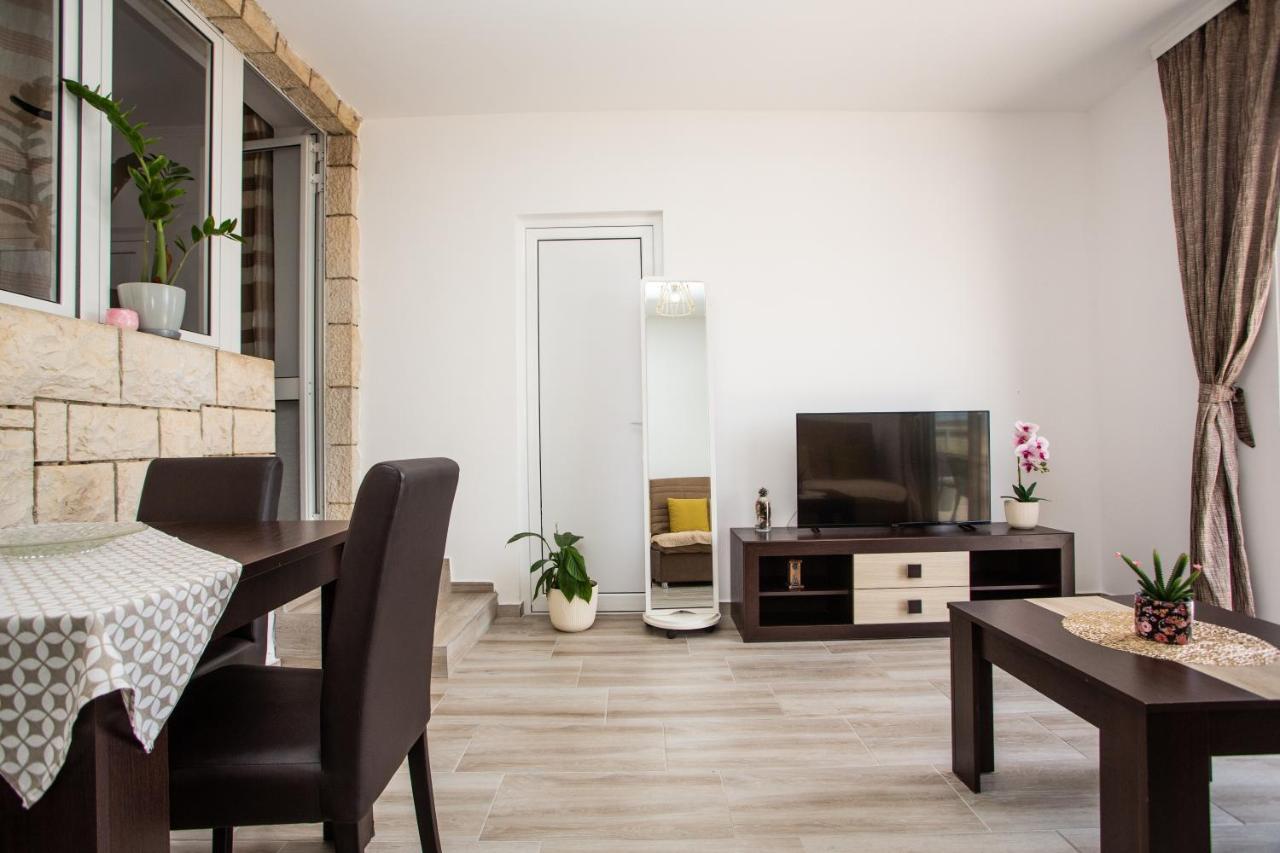 Apartments Jelena 乌尔齐尼 外观 照片